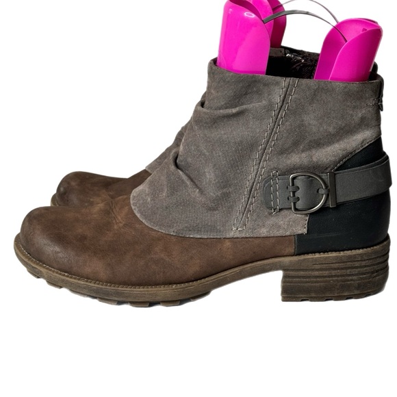 Earth Origins Paige Stone Bootie Size 10 Moto Buckle Block Heel - Picture 3 of 14